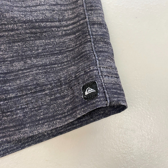 Quiksilver Amphibian Shorts Mens 28x9 Gray Flat Front Hybrid Hiking Swim - Picture 4 of 12